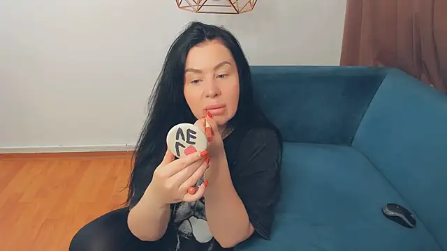 LayaFlow online show from July 4, 7:03 am