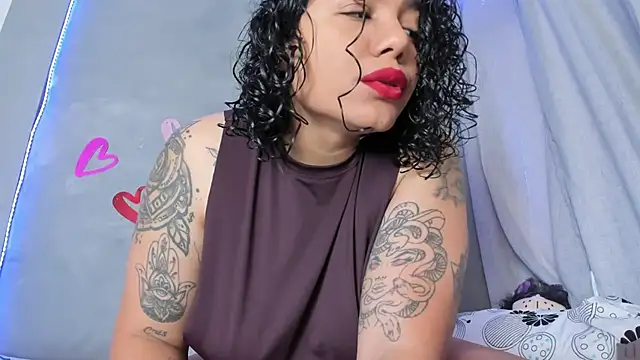 Alexxxholy online show from February 27, 12:05 pm