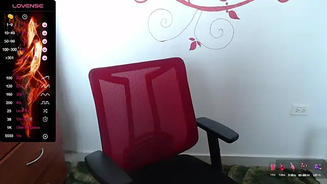 Snapshot of Roxanne_Ssummers chatting on September 25, 2:10 pm Roxanne Ssummers online show from September 25, 2:10 pm