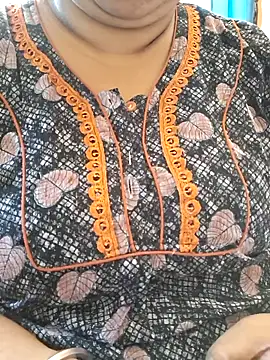 Ravina patil1 online show from October 1, 6:30 am