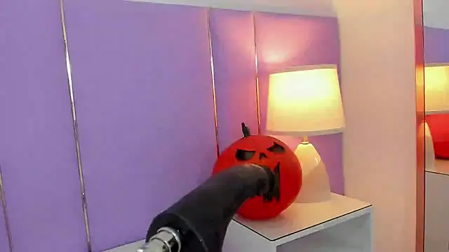 Snapshot of SophyRuiz_ chatting on October 11, 11:53 am SophyRuiz  online show from October 11, 11:53 am