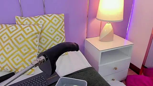 Snapshot of SophyRuiz_ chatting on February 26, 11:42 am SophyRuiz online show from February 26, 11:42 am