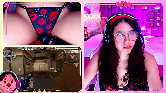 Snapshot of RossieGamer chatting on March 9, 2:43 pm RossieGamer online show from March 9, 2:43 pm