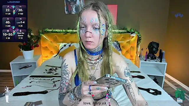 Mary Xextra online show from December 26, 1:07 am
