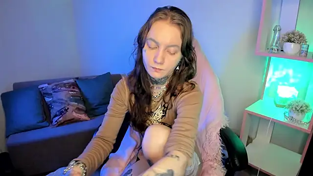 Mary Xextra online show from September 27, 12:15 am