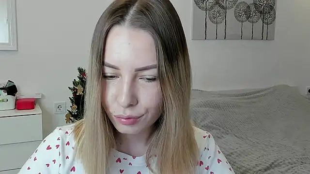 Snapshot of Mia_shy1 chatting on January 6, 7:09 am Mia shy1 online show from January 6, 7:09 am