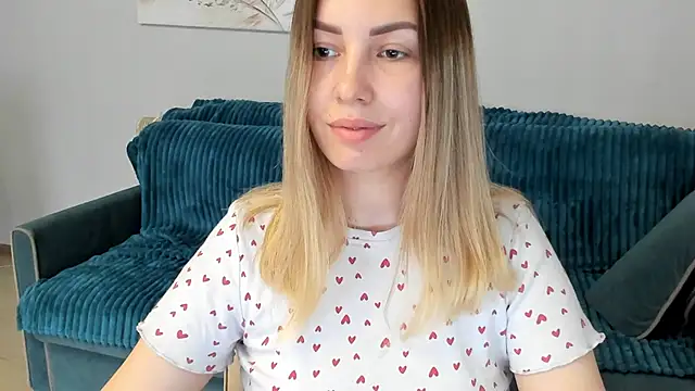 Snapshot of Mia_shy1 chatting on February 18, 7:54 am Mia shy1 online show from February 18, 7:54 am