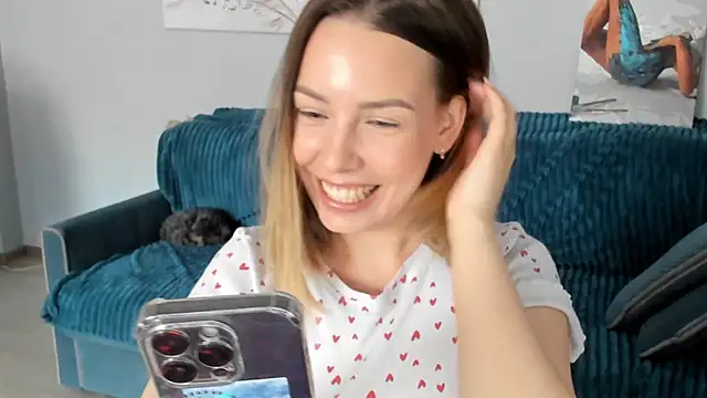 Snapshot of Mia_shy1 chatting on February 27, 11:52 am Mia shy1 online show from February 27, 11:52 am