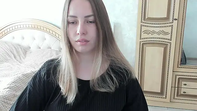 Snapshot of Mia_shy1 chatting on October 3, 7:16 am Mia shy1 online show from October 3, 7:16 am