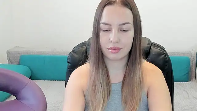 Mia shy1 online show from January 15, 9:03 am