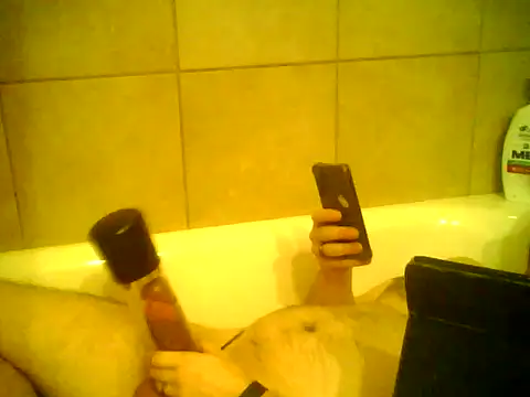 Snapshot of Billythekidd1978 chatting on February 15, 12:25 pm Billythekidd1978 online show from February 15, 12:25 pm