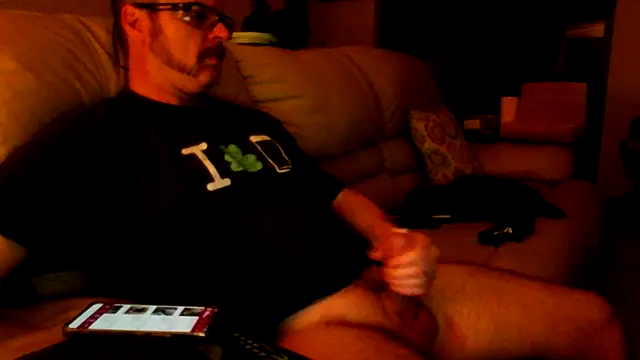 Snapshot of Billythekidd1978 chatting on March 20, 4:28 am Billythekidd1978 online show from March 20, 4:28 am