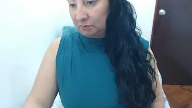 Snapshot of Ashyle chatting on February 19, 11:28 am Ashyle online show from February 19, 11:28 am