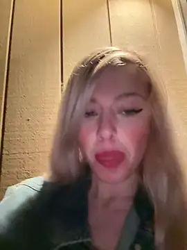 Snapshot of propertyofdaddy chatting on October 8, 12:19 am propertyofdaddy online show from October 8, 12:19 am