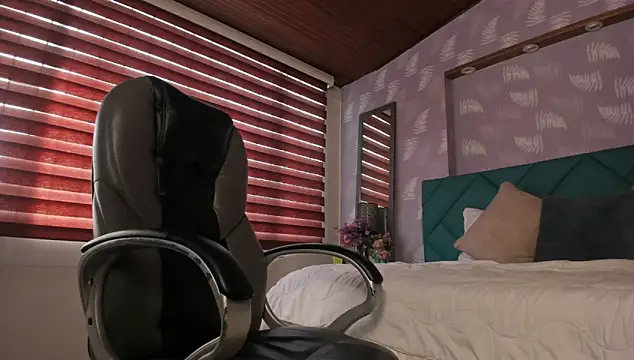 Moony 14 online show from January 15, 1:09 pm