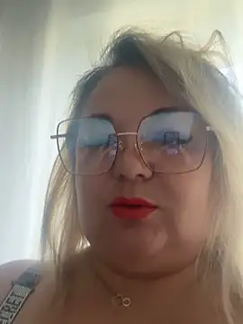 MikyVesela online show from June 13, 7:28 am