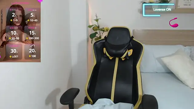 Snapshot of enma30_ chatting on January 3, 10:51 pm enma30 online show from January 3, 10:51 pm