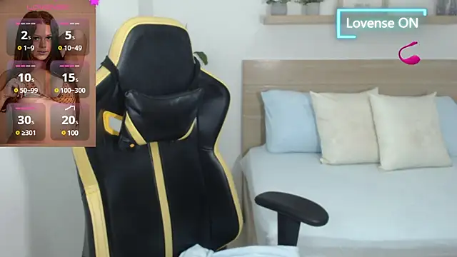 Snapshot of enma30_ chatting on January 6, 1:52 pm enma30 online show from January 6, 1:52 pm