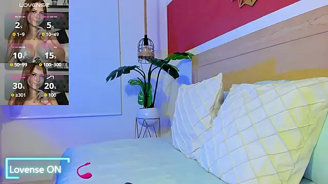 Snapshot of enma30_ chatting on October 17, 1:46 pm enma30 online show from October 17, 1:46 pm