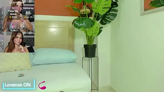 Snapshot of enma30_ chatting on October 30, 2:07 pm enma30 online show from October 30, 2:07 pm