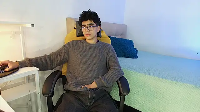  nickconnor01 online show from October 16, 6:25 am