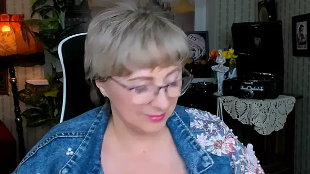 sugar vivien online show from December 8, 1:03 pm