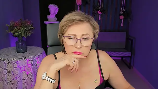 sugar vivien online show from December 22, 4:27 pm