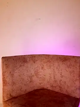 Eyleen 24 online show from February 4, 5:55 pm