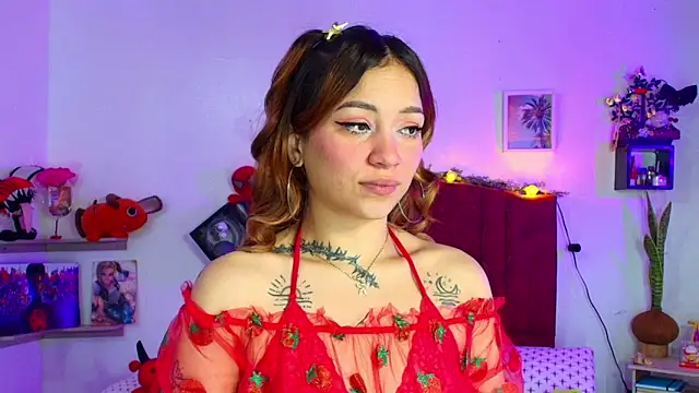 alisson zafiro  online show from February 18, 3:13 am