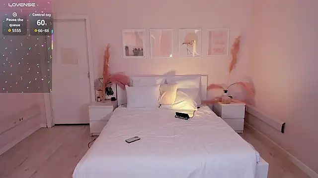 Snapshot of Lil_Amelie chatting on March 27, 8:09 am Lil Amelie online show from March 27, 8:09 am