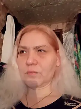 Snapshot of Minna_Jeannie chatting on November 10, 2:43 am Minna Jeannie online show from November 10, 2:43 am