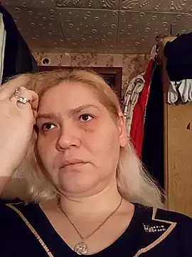 Snapshot of Minna_Jeannie chatting on December 4, 2:10 am Minna Jeannie online show from December 4, 2:10 am