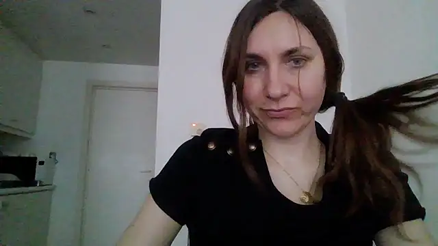 Snapshot of JasmineGlamour chatting on March 12, 4:46 pm JasmineGlamour online show from March 12, 4:46 pm