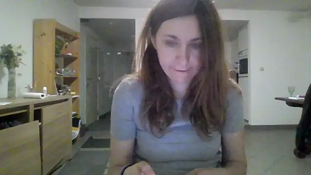 Snapshot of JasmineGlamour chatting on March 20, 3:22 am JasmineGlamour online show from March 20, 3:22 am