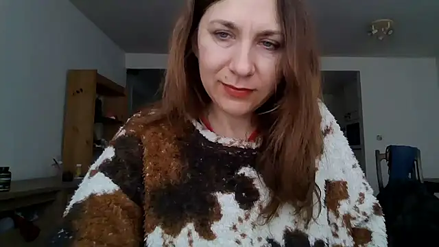 Snapshot of JasmineGlamour chatting on April 10, 4:23 pm JasmineGlamour online show from April 10, 4:23 pm