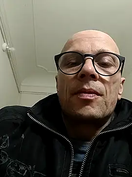 wedge75 online show from November 9, 11:03 pm