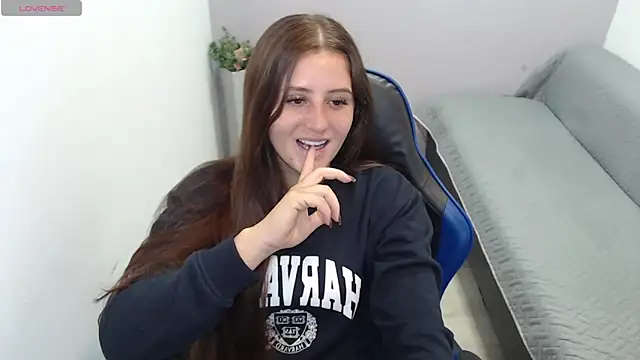 valerie diaz1 online show from September 30, 1:27 pm