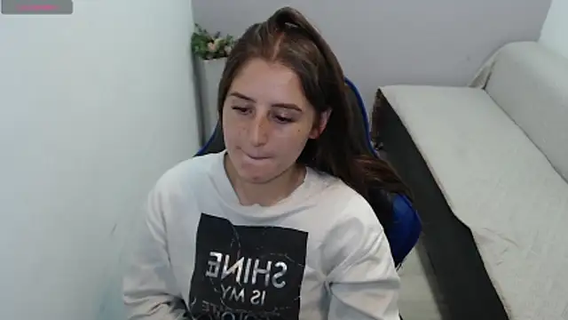 valerie diaz1 online show from November 10, 1:43 pm