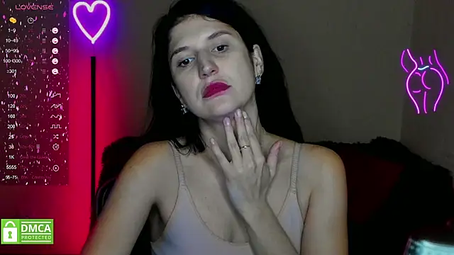 Alianna Solo Kisses online show from February 2, 3:28 pm
