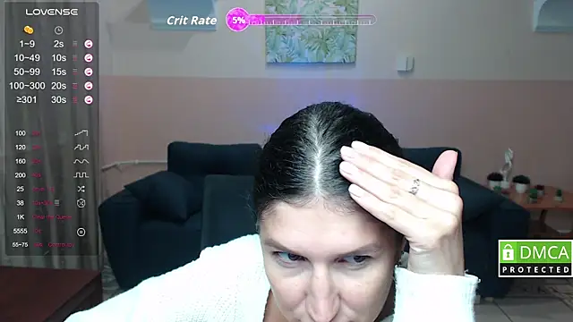 Alianna Solo Kisses online show from October 7, 5:26 am