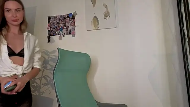 Snapshot of Sp1cyme chatting on March 16, 4:33 pm Sp1cyme online show from March 16, 4:33 pm