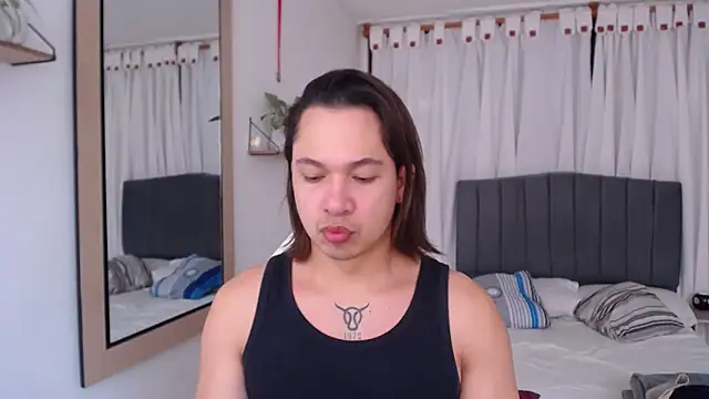 Snapshot of Valerioe chatting on December 23, 2:07 pm Valerioe online show from December 23, 2:07 pm