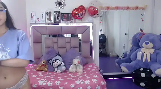 Snapshot of AriadnaCappelletty chatting on March 19, 4:02 pm AriadnaCappelletty online show from March 19, 4:02 pm