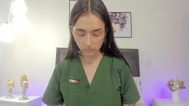 helen mooree online show from June 2, 12:51 pm