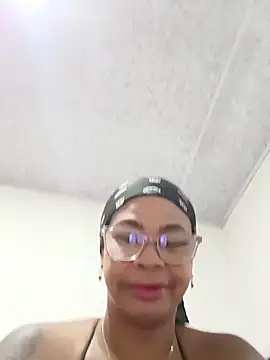 Melanie candy  online show from March 10, 7:41 pm