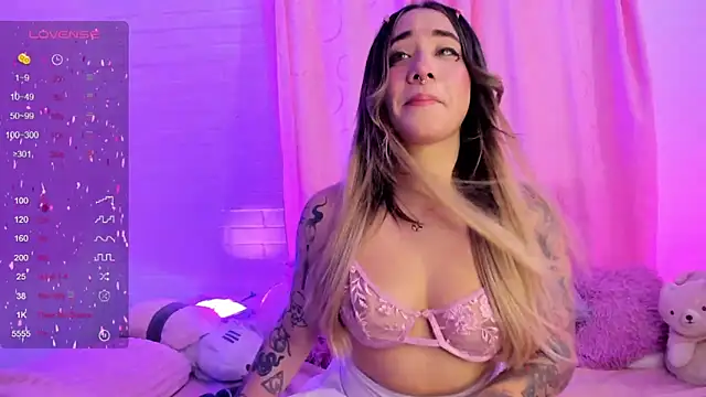 pink quarz online show from January 19, 10:49 pm