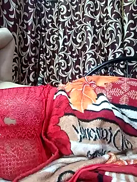 Snapshot of albelasummi702 chatting on December 3, 8:05 am albelasummi702 online show from December 3, 8:05 am