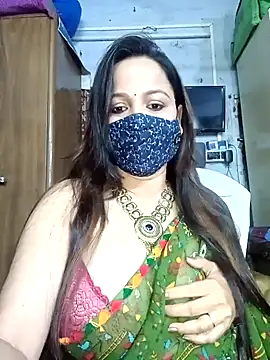 Snapshot of albelasummi702 chatting on January 1, 4:39 am albelasummi702 online show from January 1, 4:39 am