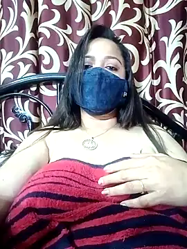 Snapshot of albelasummi702 chatting on January 14, 7:32 pm albelasummi702 online show from January 14, 7:32 pm