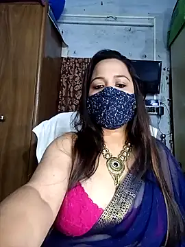 Snapshot of albelasummi702 chatting on January 17, 4:57 pm albelasummi702 online show from January 17, 4:57 pm